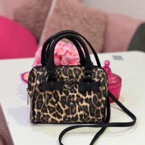 PRINT LUV BETSEY